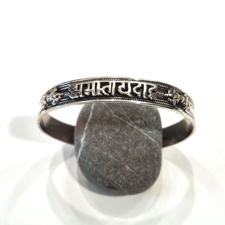 Bracciale OM MANI PADME HUM in argento 925 - DORJE dettagli mantra