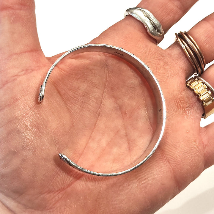 Bracciale OM MANI PADME HUM in argento 925 - DORJE proporzioni