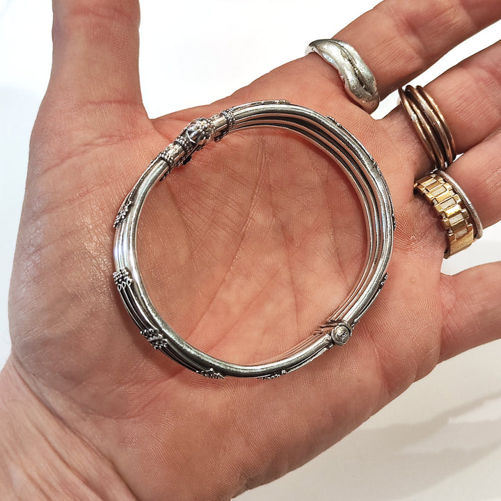 Bracciale NERANA in argento 925 – Etnico artigianale unisex laterale
