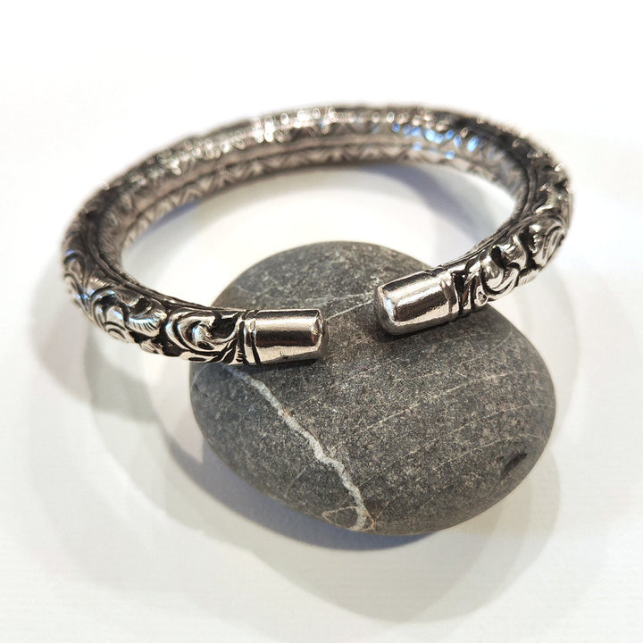 Bracciale NIRIL in Argento 925 – Artigianato Indiano Floreale Handmade chiusura