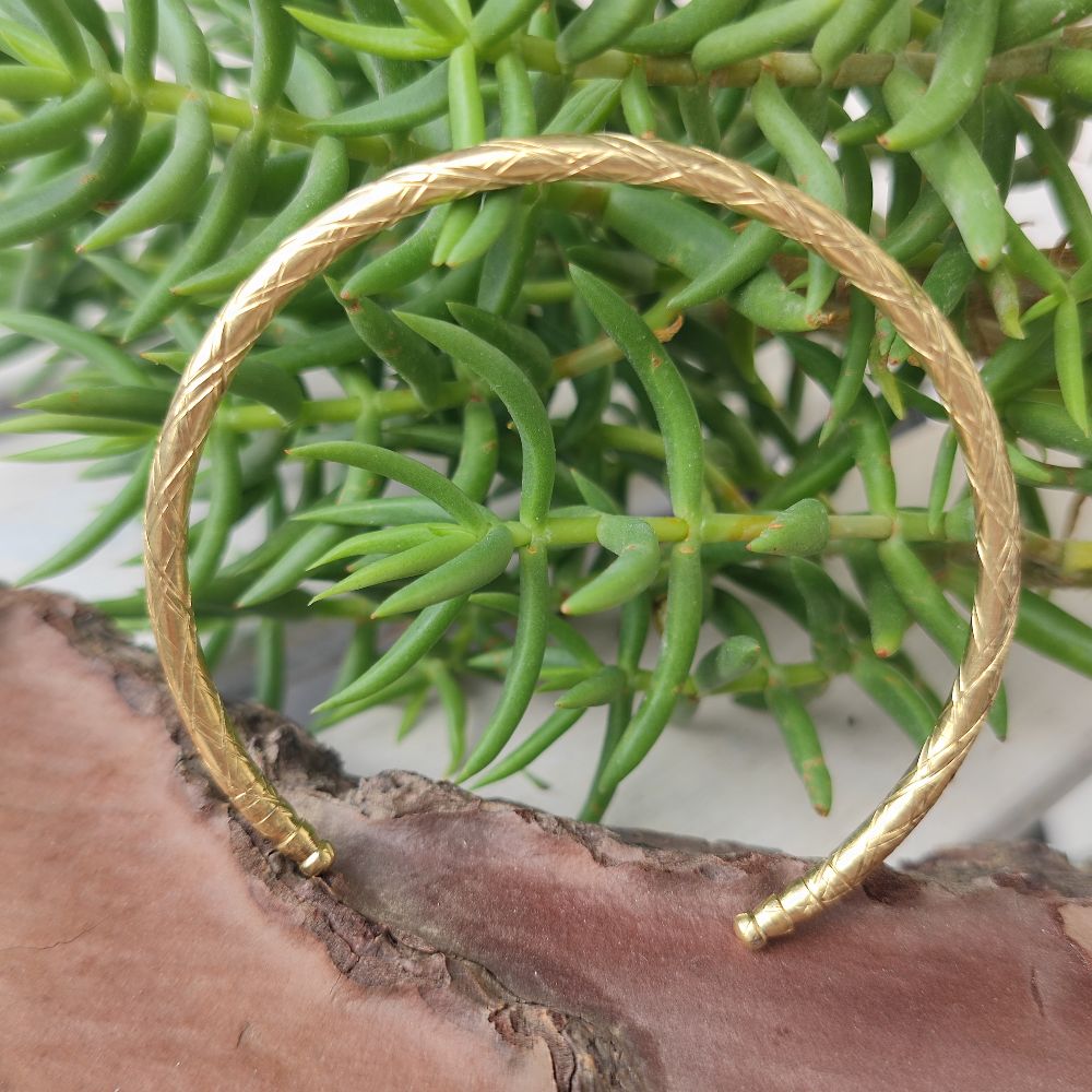 Bracciale TUAREG aperto rigido in ottone - KHUNTA