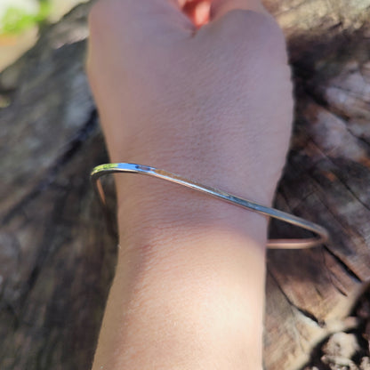 Bracciale liscio a triangolo in argento 925 - BHUAR