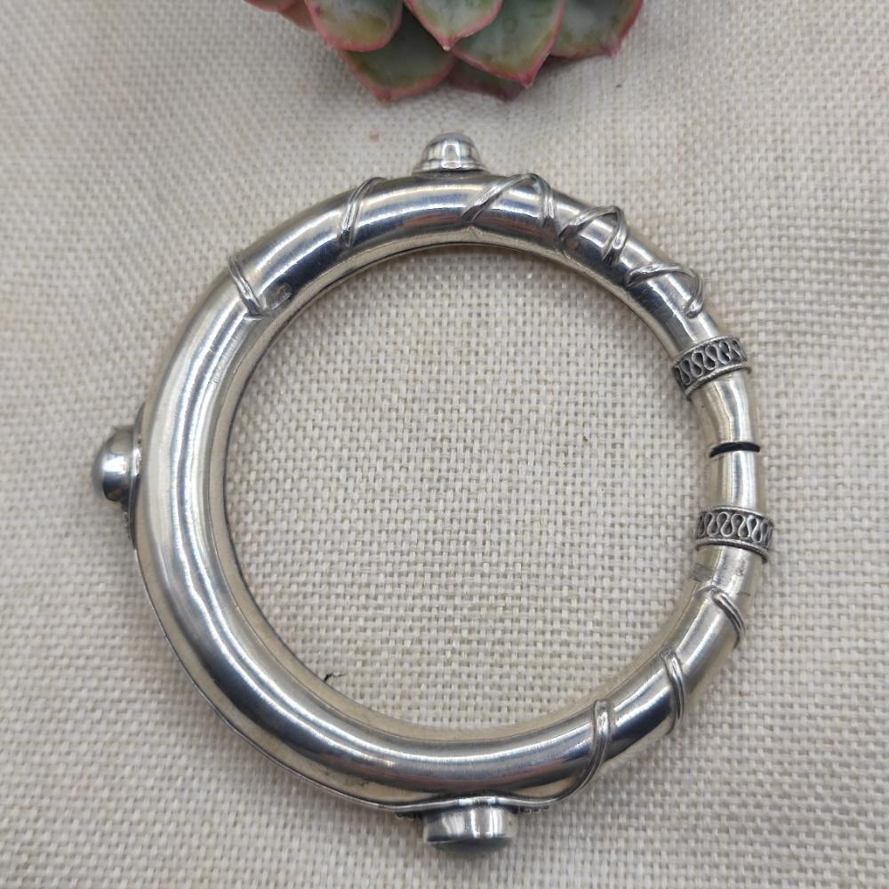 Bracciale apribile con pietra di luna in argento 925 - ANAYA