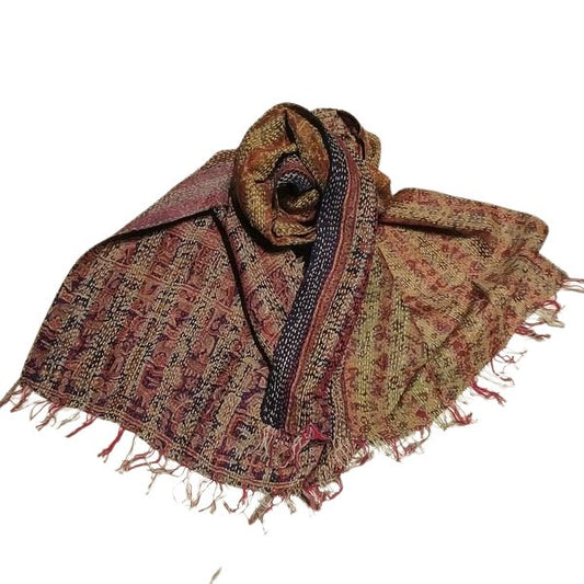 Sciarpa KANTHA con tessuti vintage misto seta ricamo a mano beige blu – immagine1