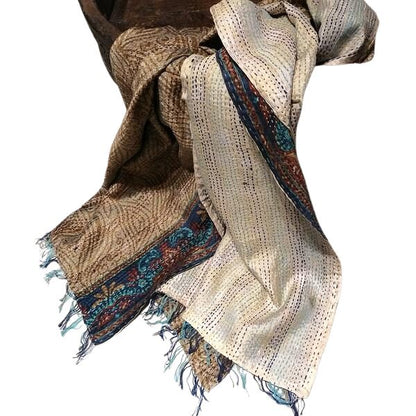 Sciarpa KANTHA con tessuti vintage misto seta ricamo a mano oro – dettaglio