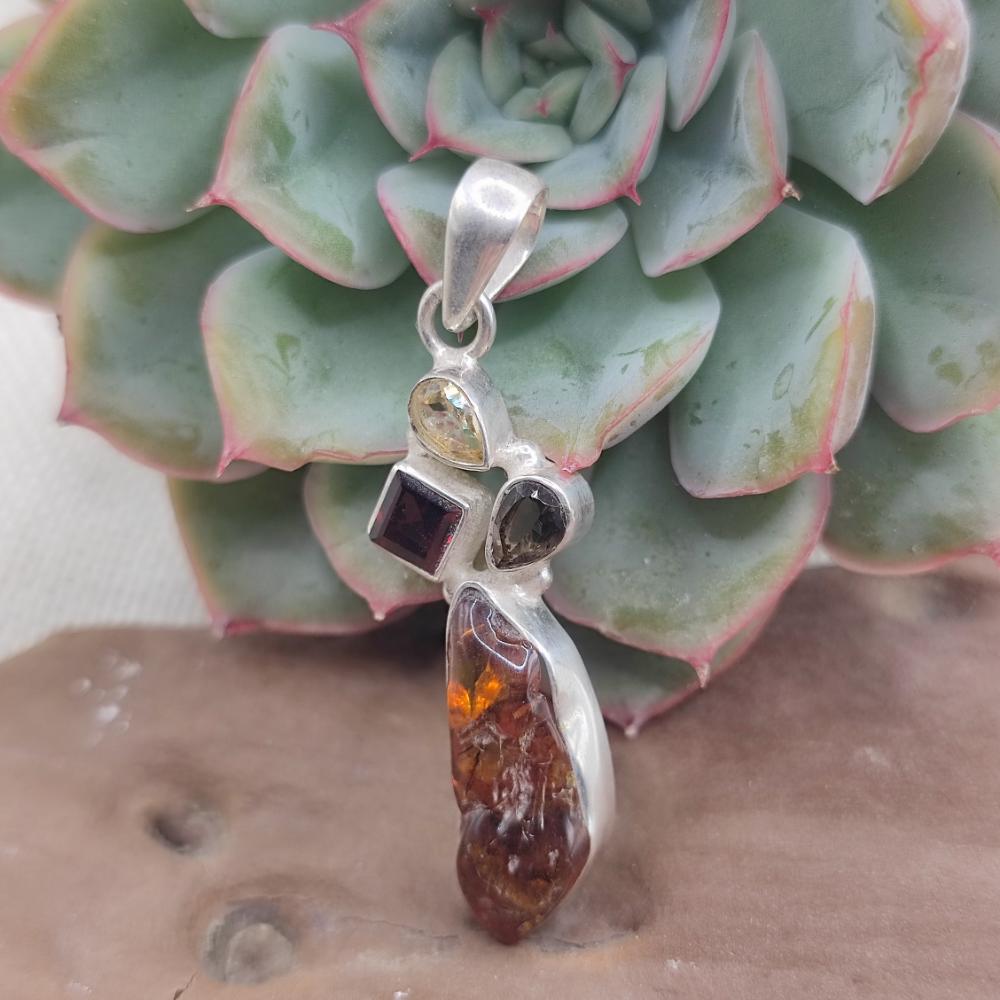 Ciondolo etnico in argento 925 ambra - PANGANUR