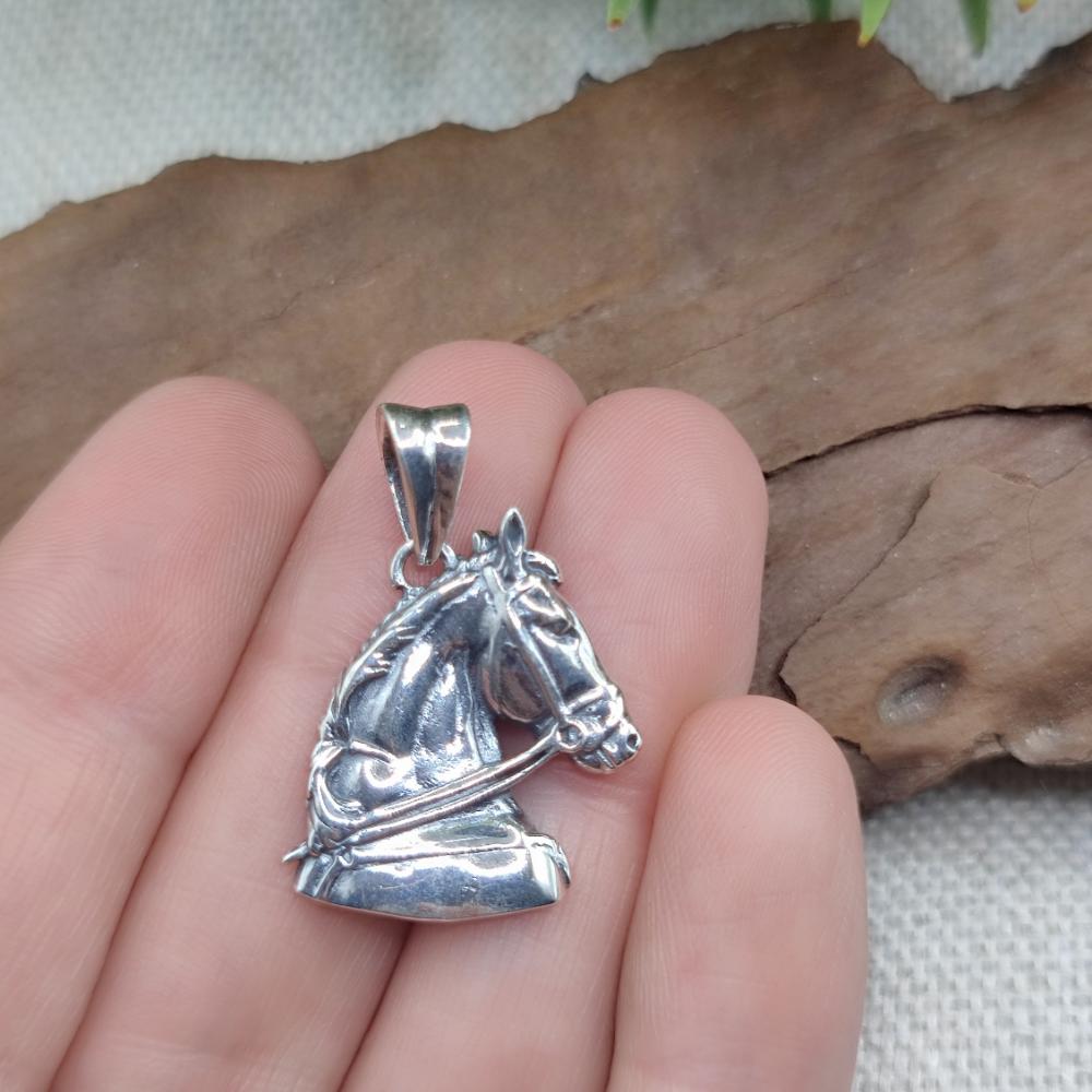 Ciondolo testa di cavallo in argento 925 - CHEVAL