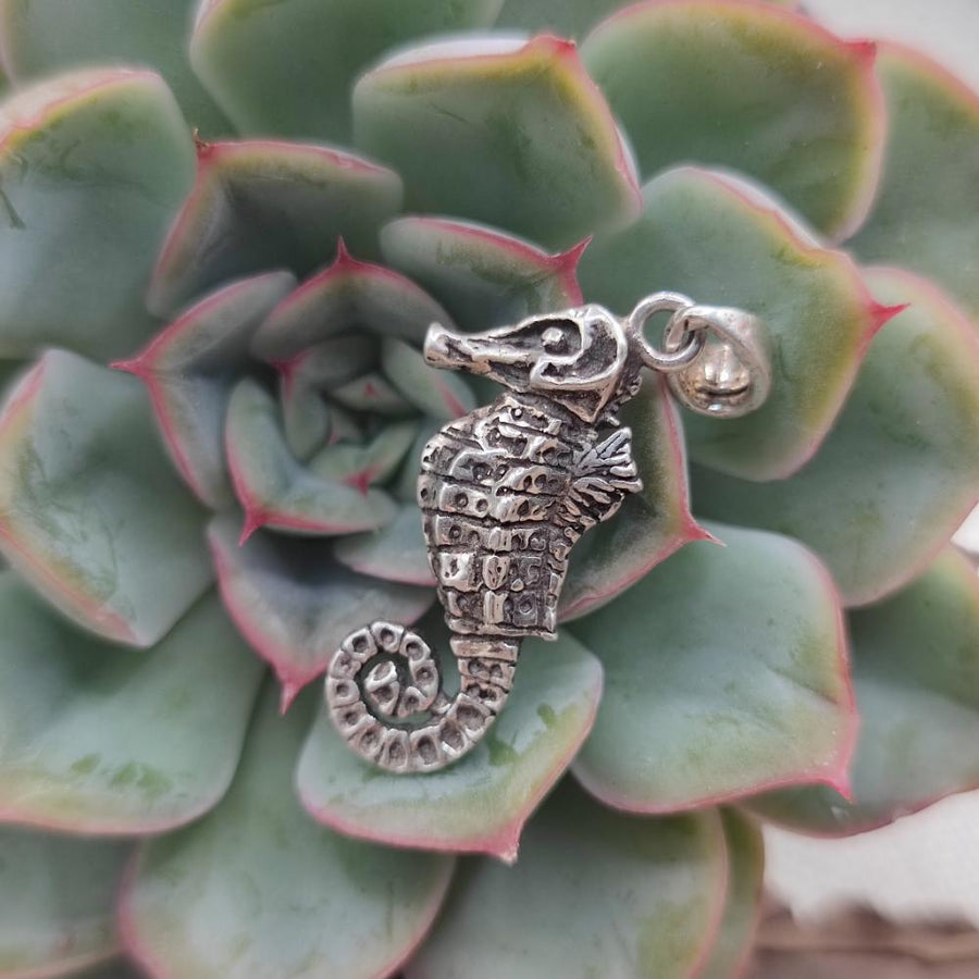 Ciondolo in argento 925 cavalluccio marino - NIRMAL