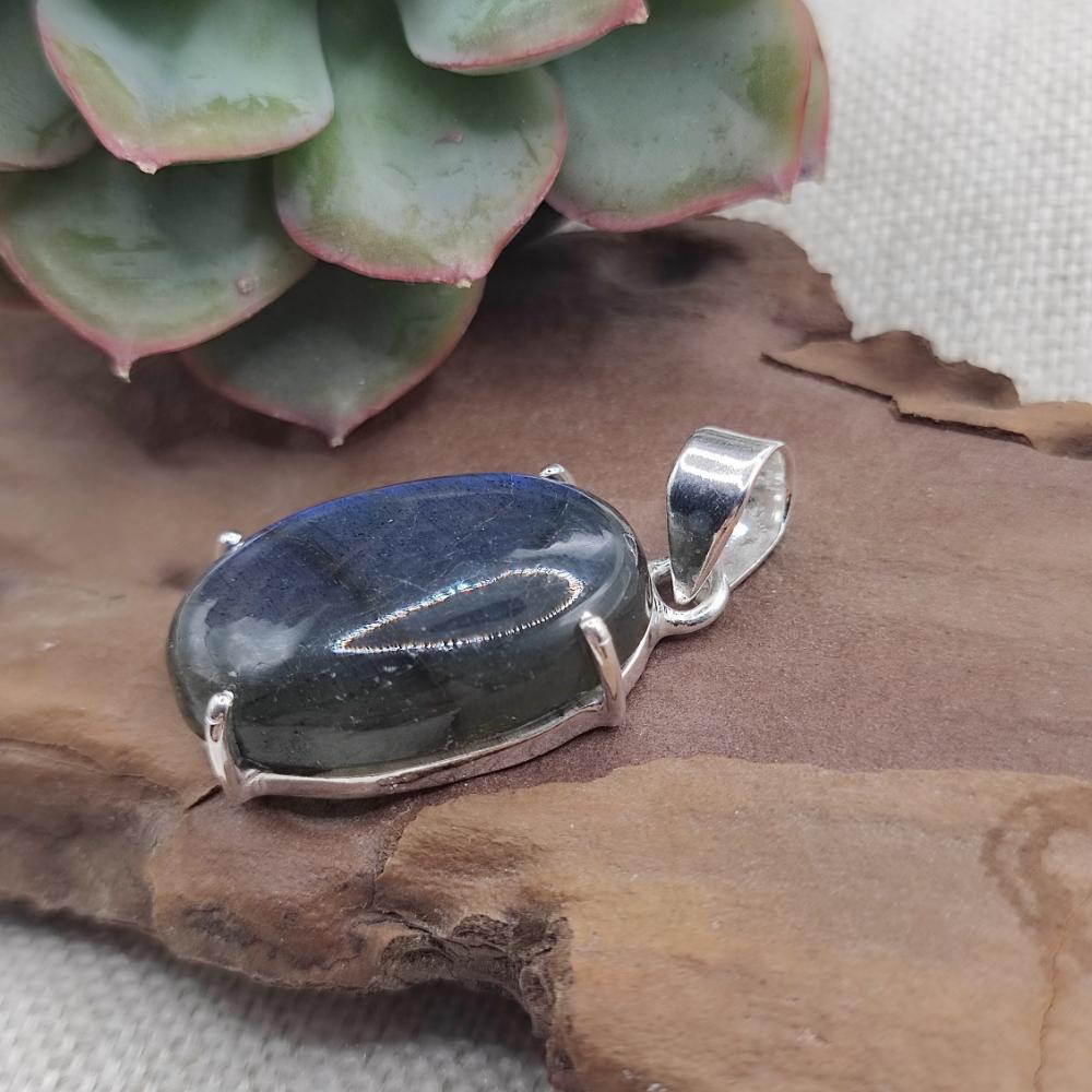 Ciondolo ovale in argento 925 labradorite - SRIKALAHASTI