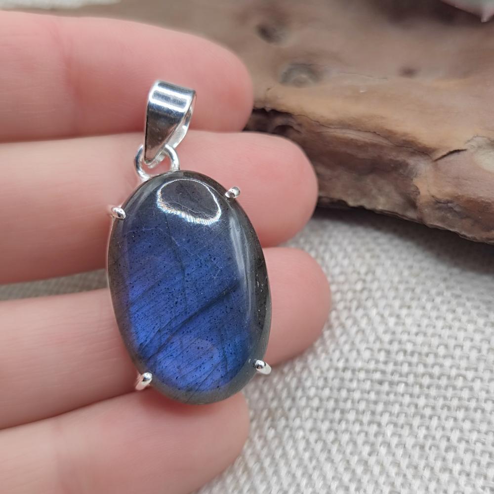 Ciondolo ovale in argento 925 labradorite - SRIKALAHASTI