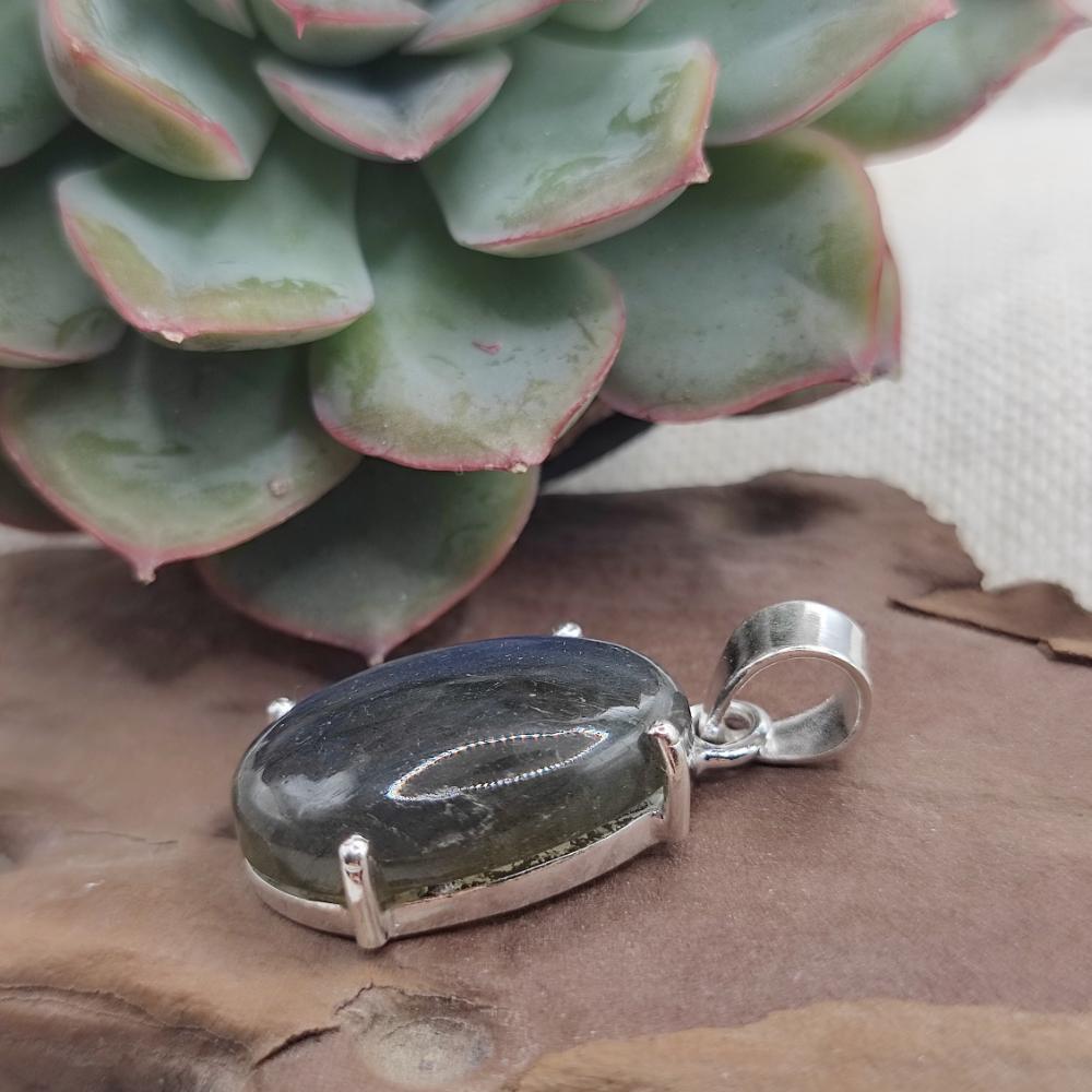 Ciondolo ovale in argento 925 labradorite - SRIKALAHASTI