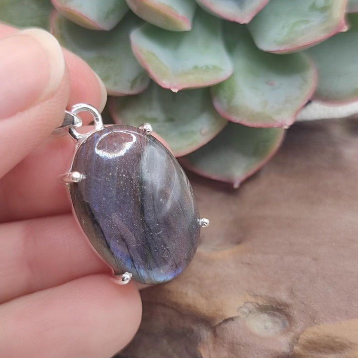 Ciondolo ovale in argento 925 labradorite - SRIKALAHASTI