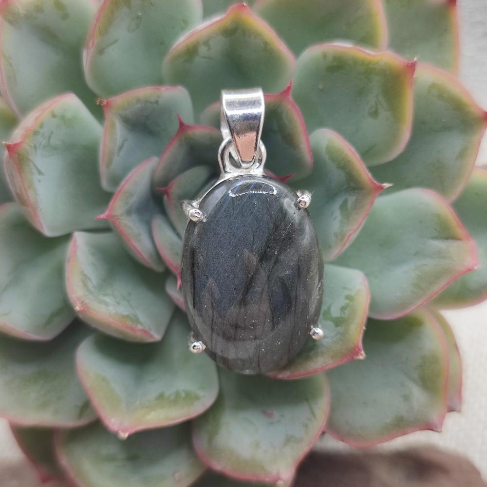 Ciondolo ovale in argento 925 labradorite - SRIKALAHASTI