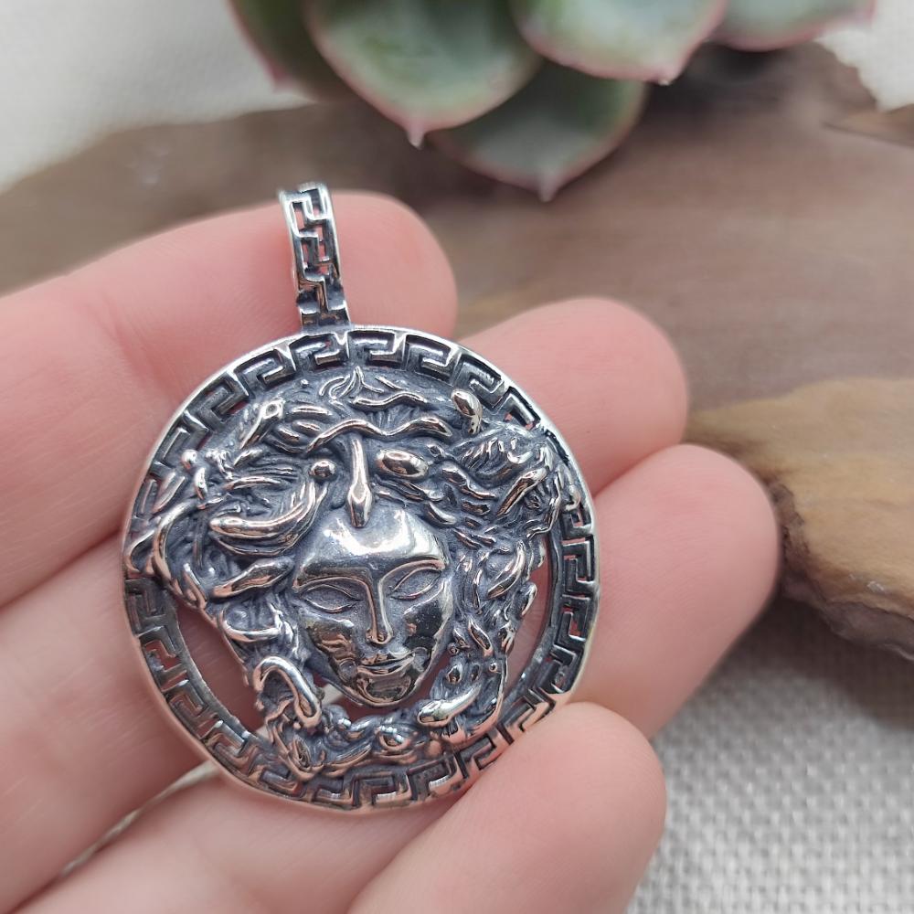 Ciondolo in argento 925 con Medusa - SRIKAKULAM