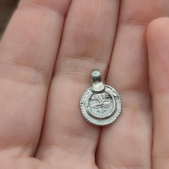 Ciondolo in argento 925 con Occhi di Buddha - ONGOLE