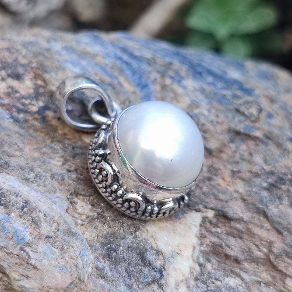 Ciondolo etnico in argento 925 con perla - SUROTH