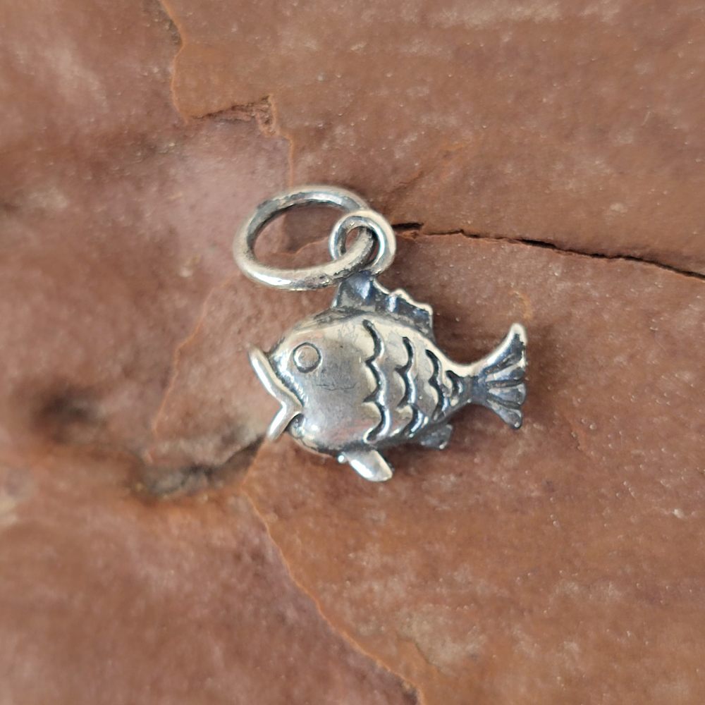 Ciondolo con pesce in argento 925 - BONADAPUR