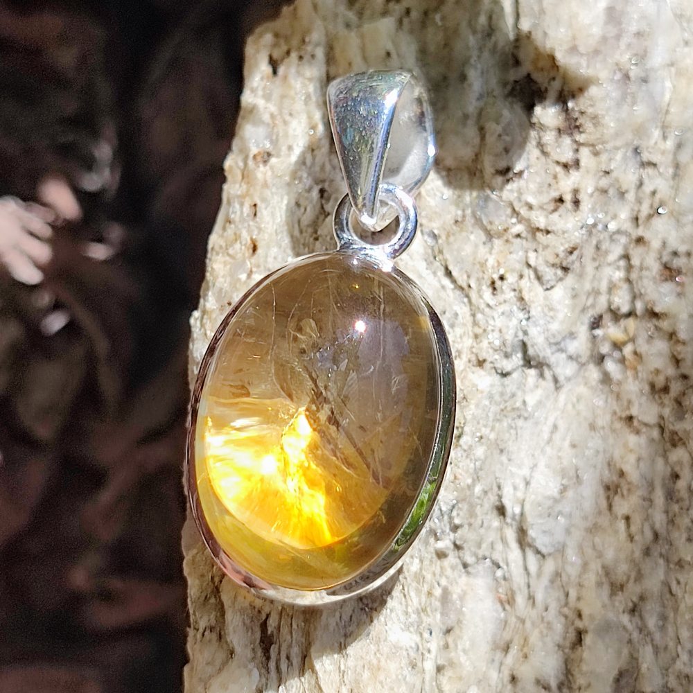 Ciondolo etnico in argento 925 con pietra - ASOTA