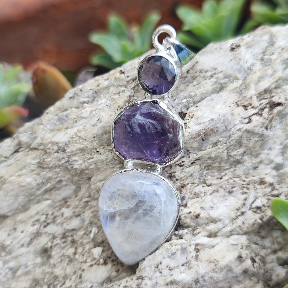 Ciondolo etnico in argento 925 con pietra - BADLAPUR