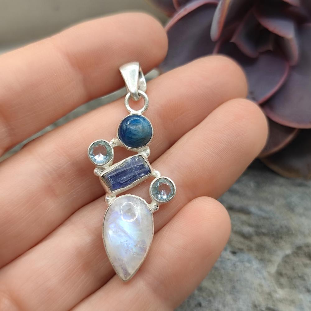 Ciondolo in argento 925 pietra di luna - RAMANAY