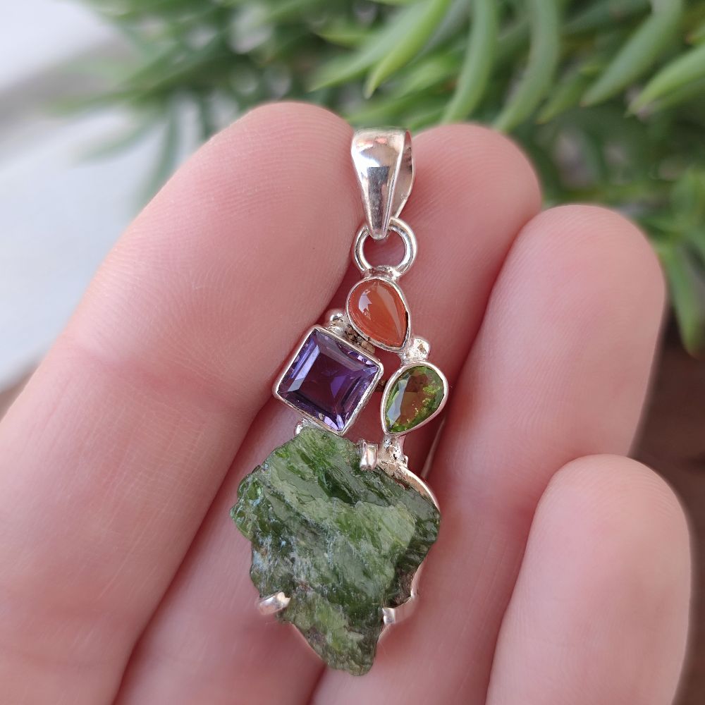 Ciondolo etnico in argento 925 con pietra - HALYAPUR