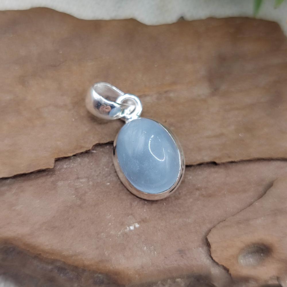 Ciondolo ovale in argento 925 con pietra - KURROG