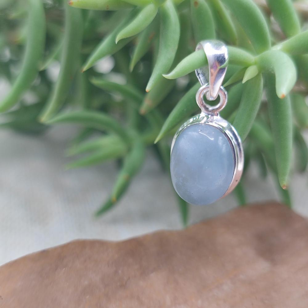 Ciondolo ovale in argento 925 con pietra - KURROG