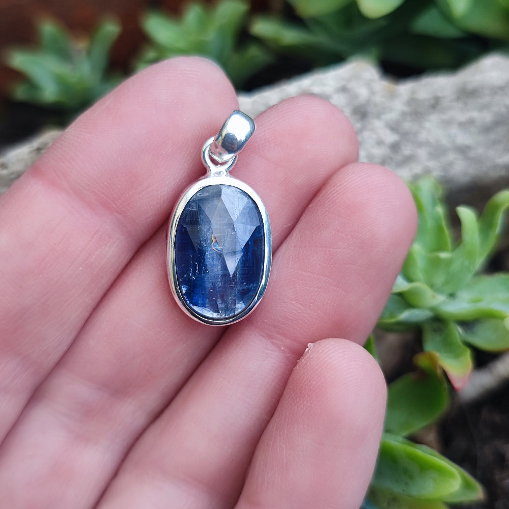 Ciondolo etnico in argento 925 con pietra - MAIMA