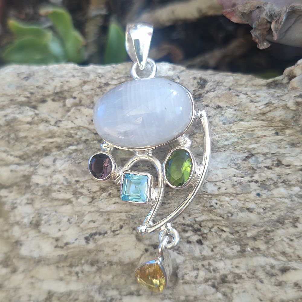 Ciondolo etnico in argento 925 con pietra - MANIPUR