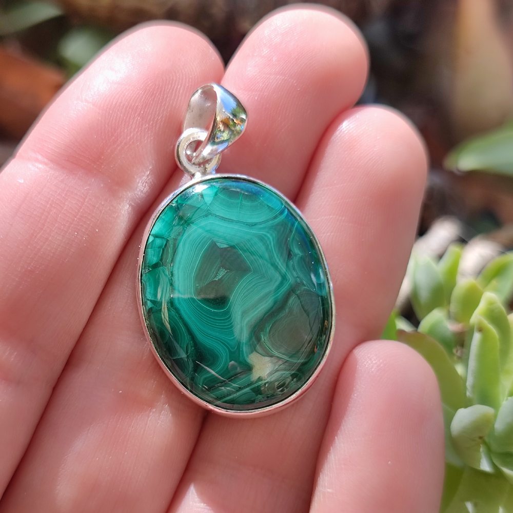 Ciondolo etnico in argento 925 con pietra - MOUNT