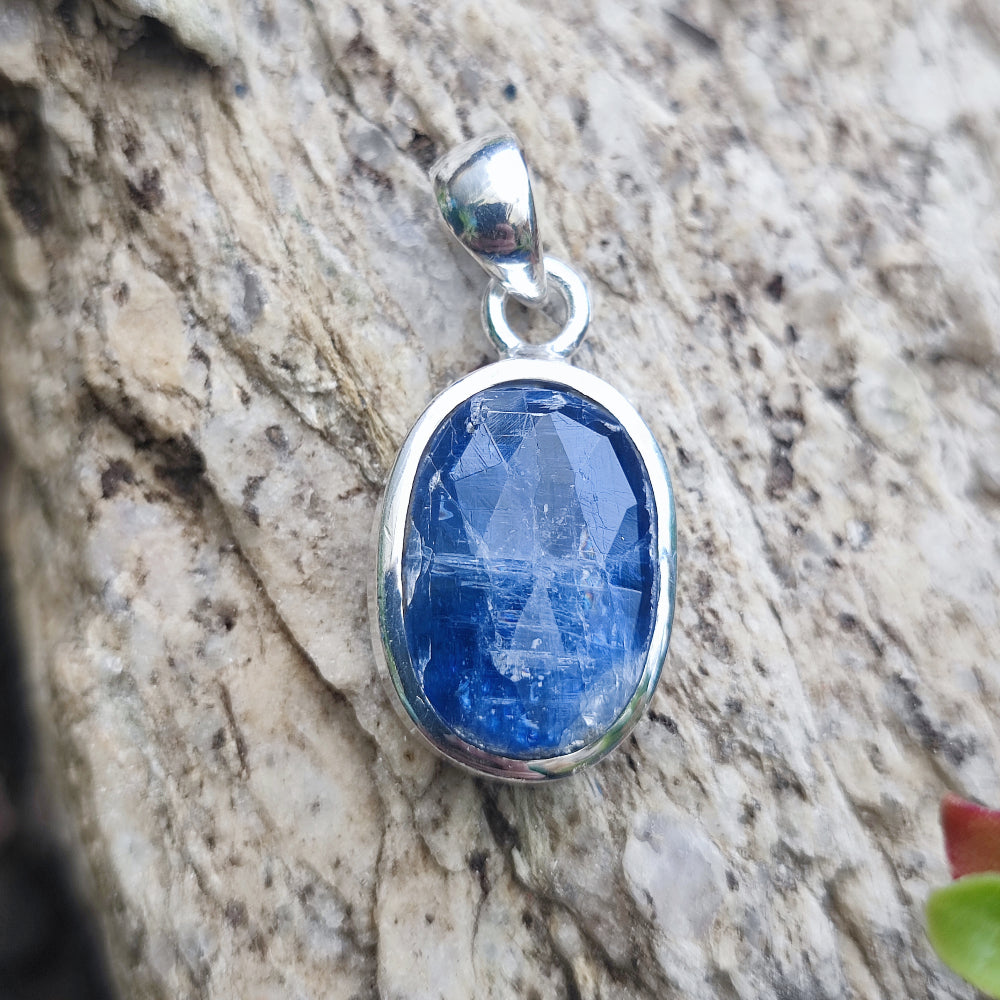 Ciondolo etnico in argento 925 con pietra - PHULPUR