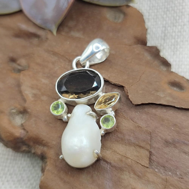 Ciondolo etnico in argento 925 con pietra - SALTERI