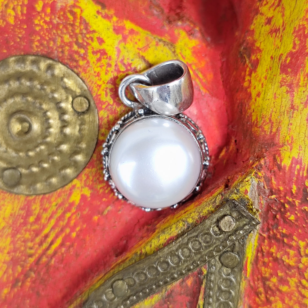 Ciondolo etnico in argento 925 con perla - SATHAMBA