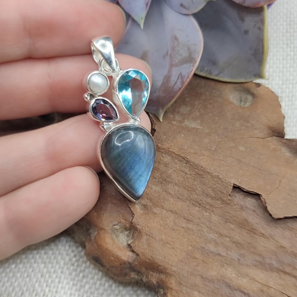 Ciondolo etnico in argento 925 con pietra - TARWA!