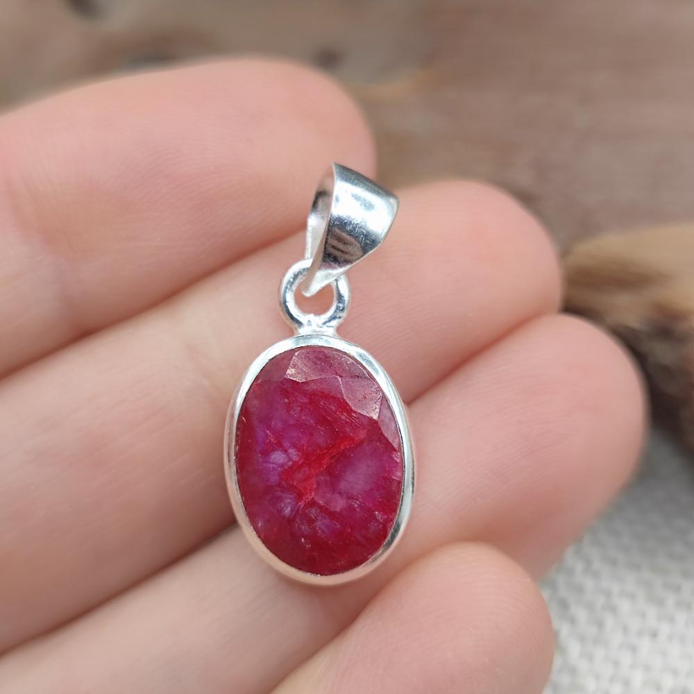 Ciondolo ovale in argento 925 radice di rubino - SINGAPUR