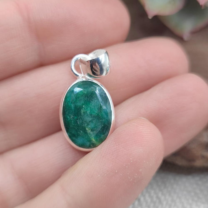 Ciondolo ovale in argento 925 radice di rubino - SINGAPUR