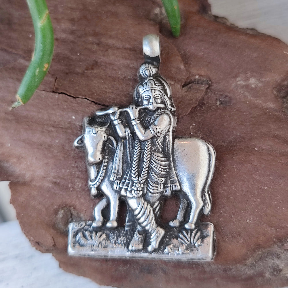 Ciondolo in argento antico con divinità - KRISHNA