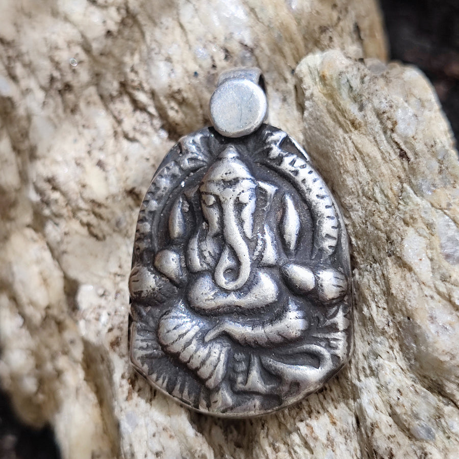 Ciondolo in argento antico con Ganesh - NAPARUN