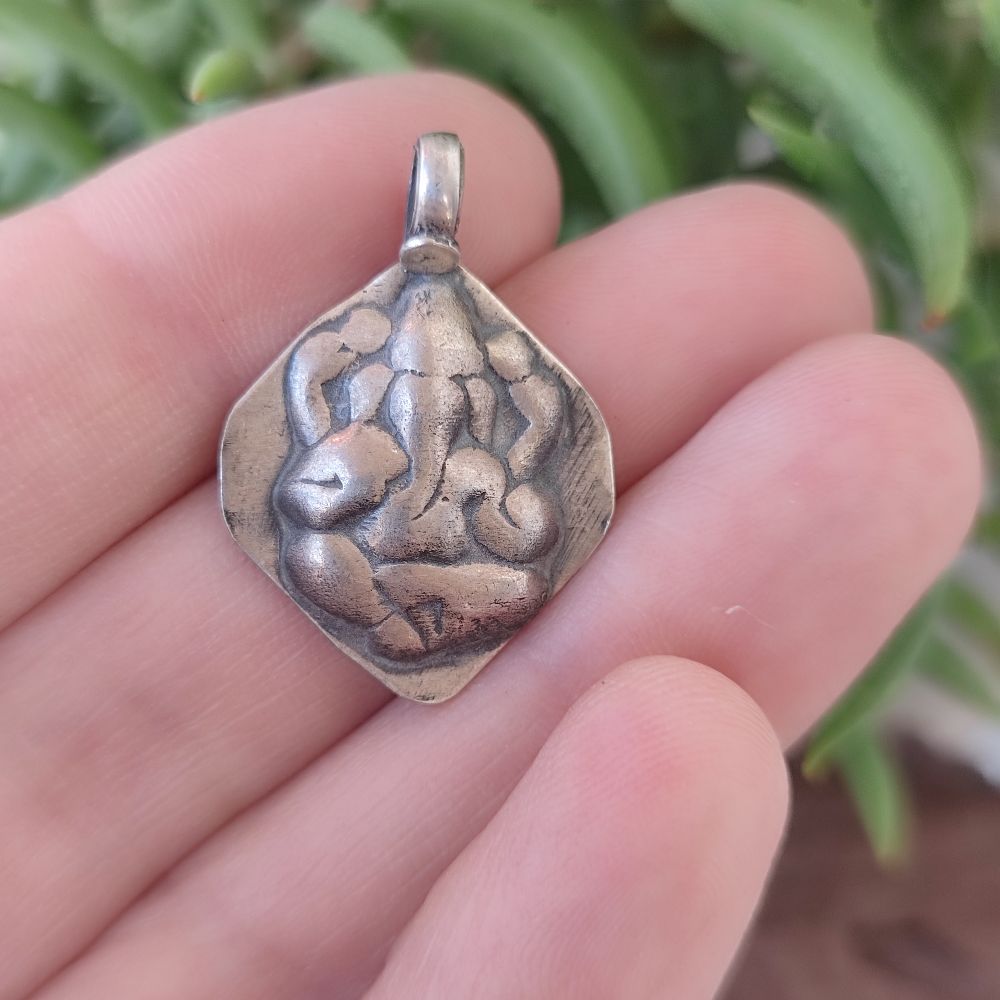 Ciondolo in argento antico con Ganesh - POTKA