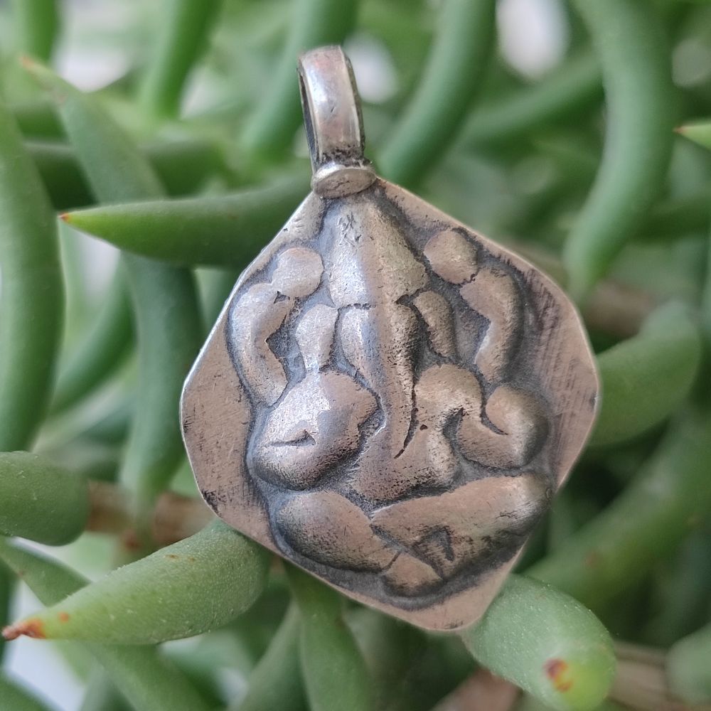 Ciondolo in argento antico con Ganesh - POTKA