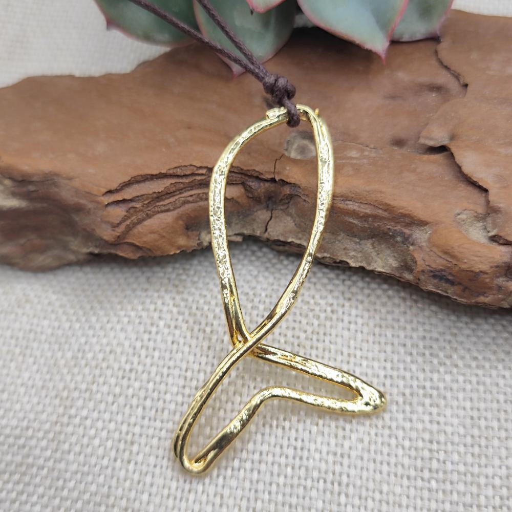 Ciondolo artigianale in ottone dorato pesce - MACHALI