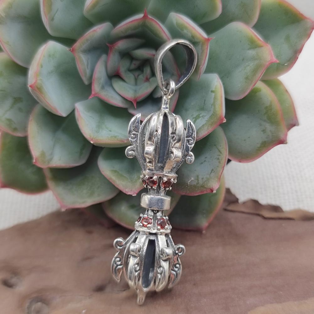Ciondolo con Dorje in argento 925 - KAMARIA