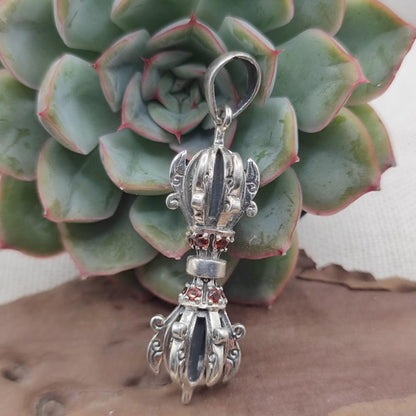 Ciondolo con Dorje in argento 925 - KAMARIA