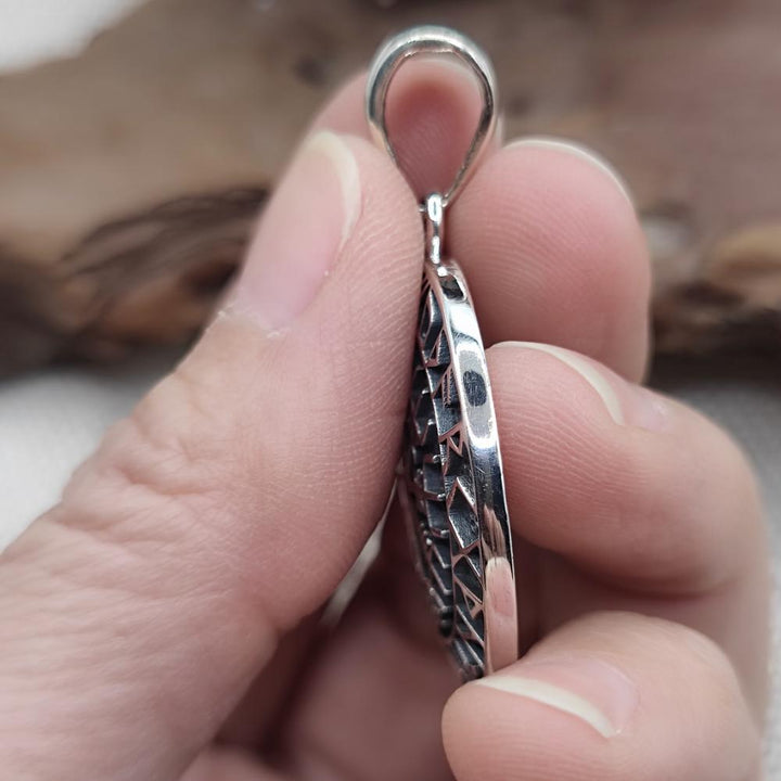 Ciondolo Vegvísir in argento 925 - DAVARAM