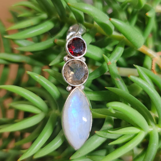 Ciondolo etnico in argento 925 con pietra - AMAWAN