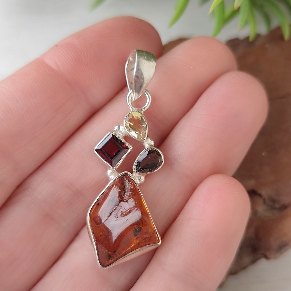 Ciondolo etnico in argento 925 con pietra - ANKRO