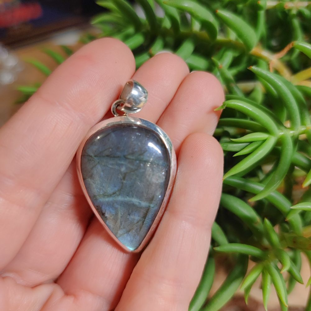 Ciondolo etnico in argento 925 con pietra - SABANG