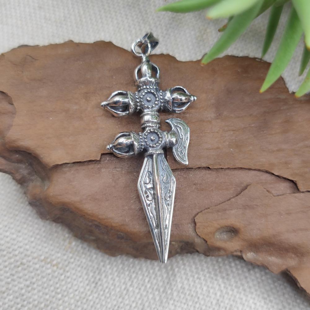 Ciondolo con Phurba in argento 925 - SONHYAK