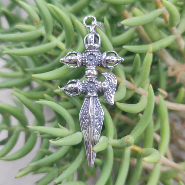 Ciondolo con Phurba in argento 925 - SONHYAK