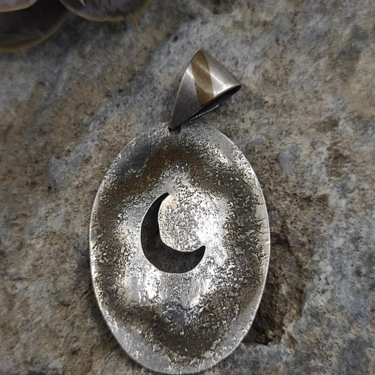 Ciondolo etnico mezzaluna in argento antico - TAVISHA